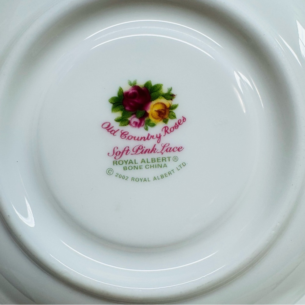 Royal Albert Old Country Roses Tea Cup & Saucer Soft Pink Lace - Picture 6 of 12